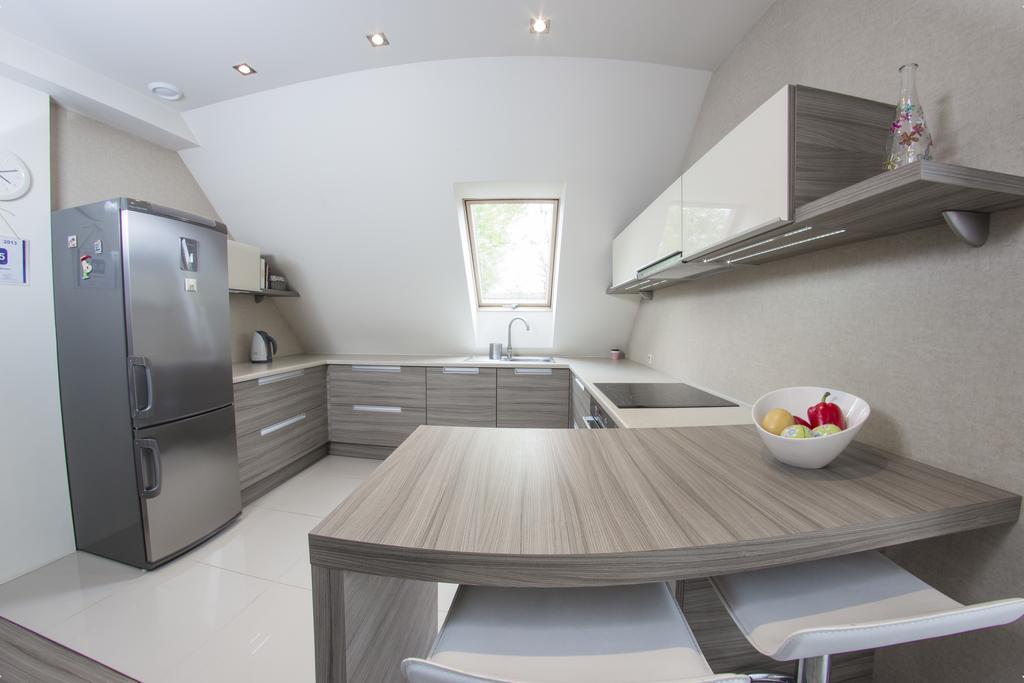 Modern Apartment Auschwitz Kamer foto