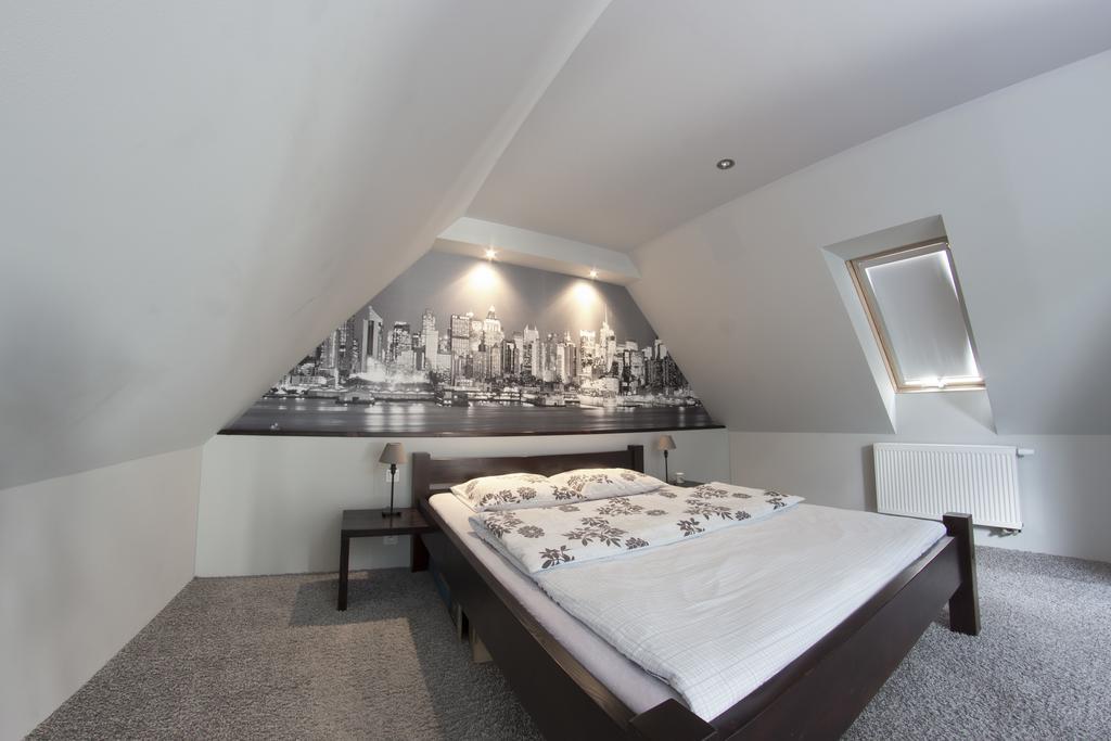 Modern Apartment Auschwitz Kamer foto